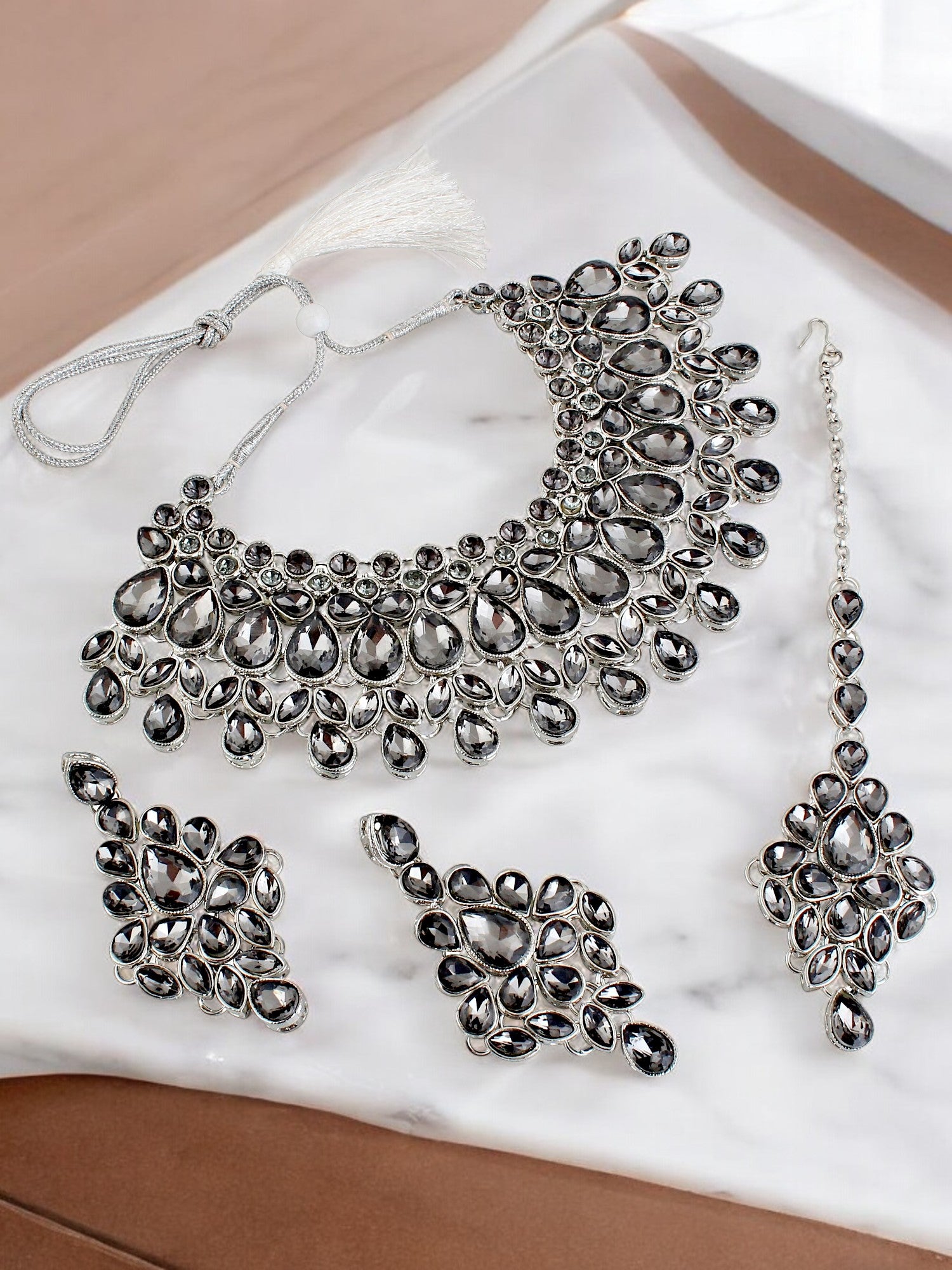 Platinum Plated Silver Polish Stone Mini Bridal Choker Set for