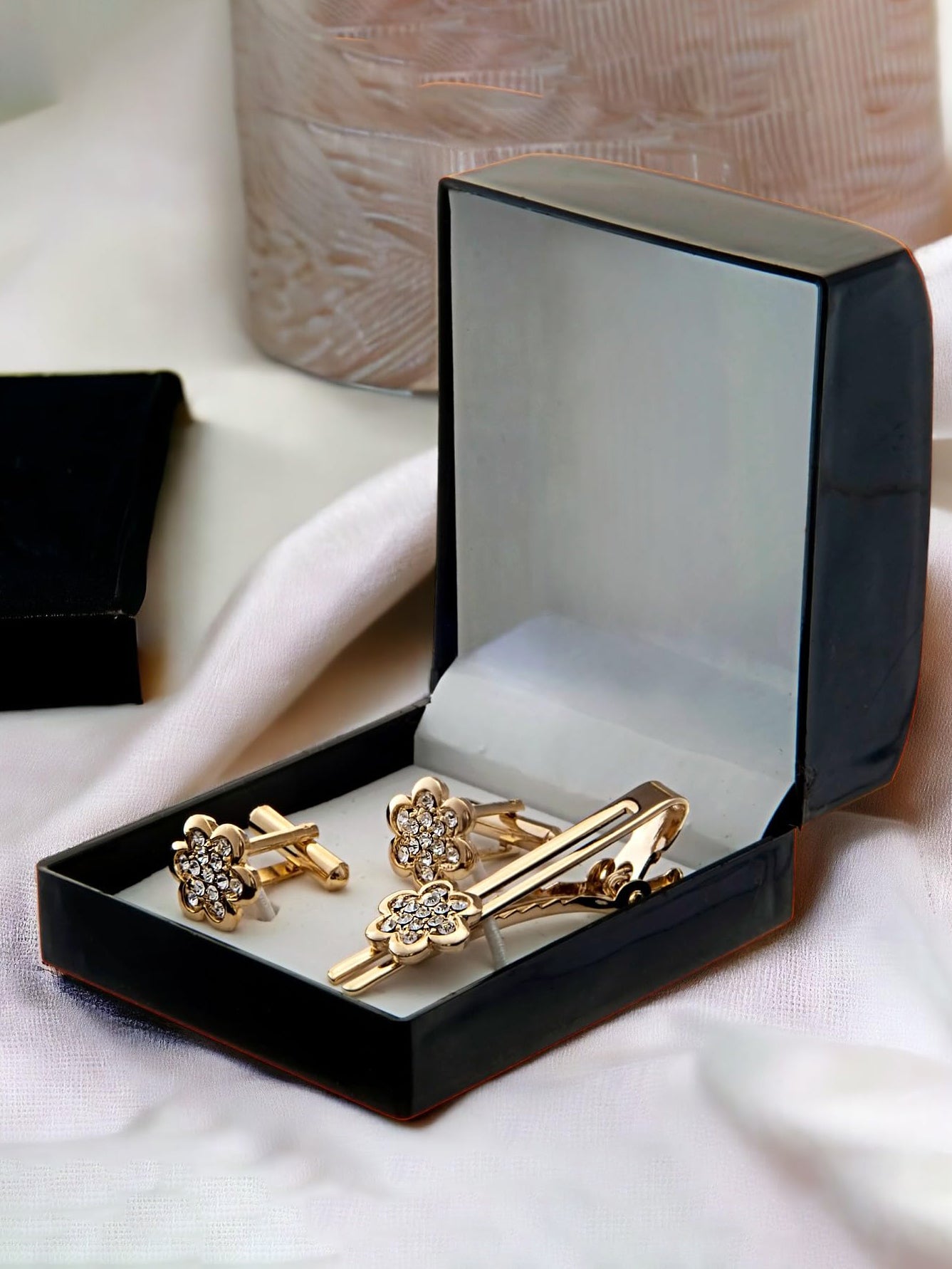 Lucky Jewellery Unique Men Jewelry Stone Gold Plated Floral Design Sleeve Formal Cuff Button Wedding Shirt Button, Suit, Blazer Cufflinks with Matching Tie Pin Gift Set For Men (330-M4C5-CRA5566-W)