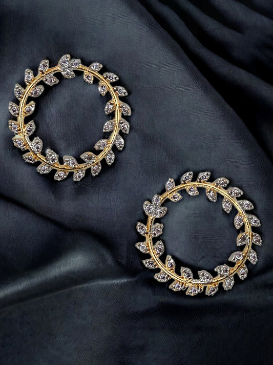 Circle Shape Pendant with Earring and Chain