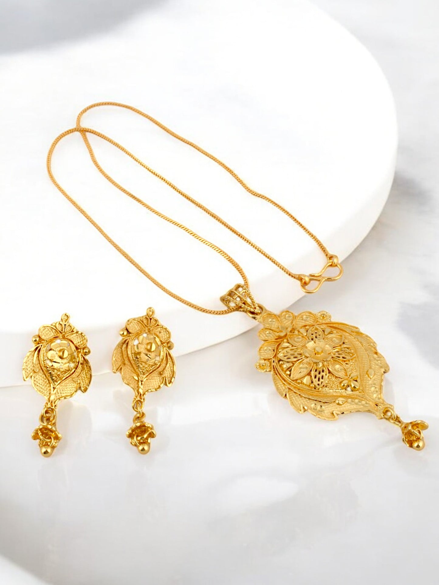 18K Gold-Plated Locket Chain with Earrings Pendant Set (207-M7L1G-2059)