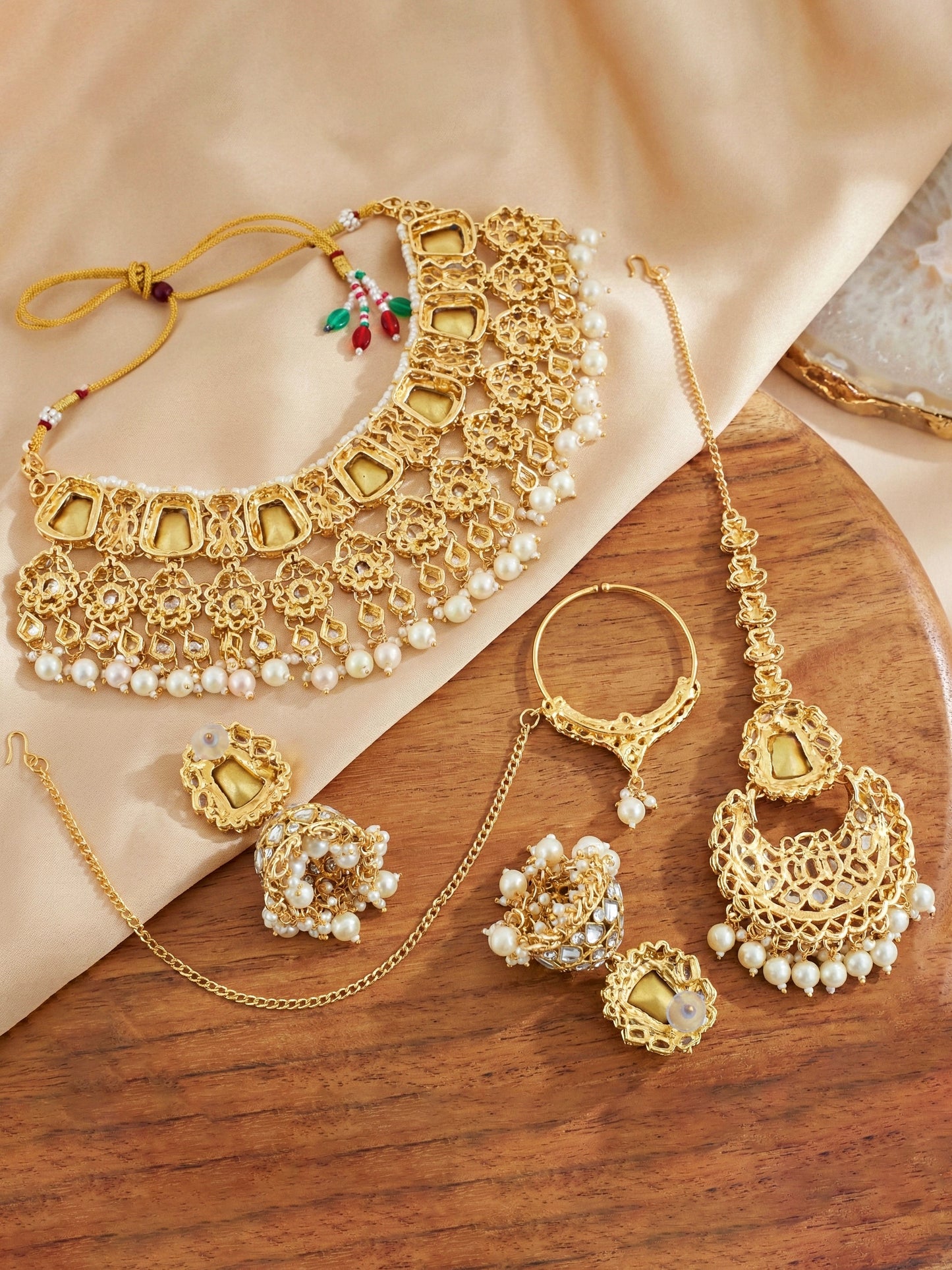 18 KT Gold Plated White Kundan Bridal & Semi-Bridal Necklace Set with Earrings, Maang Tikka & Nath (2476-M8SK-1101-W)