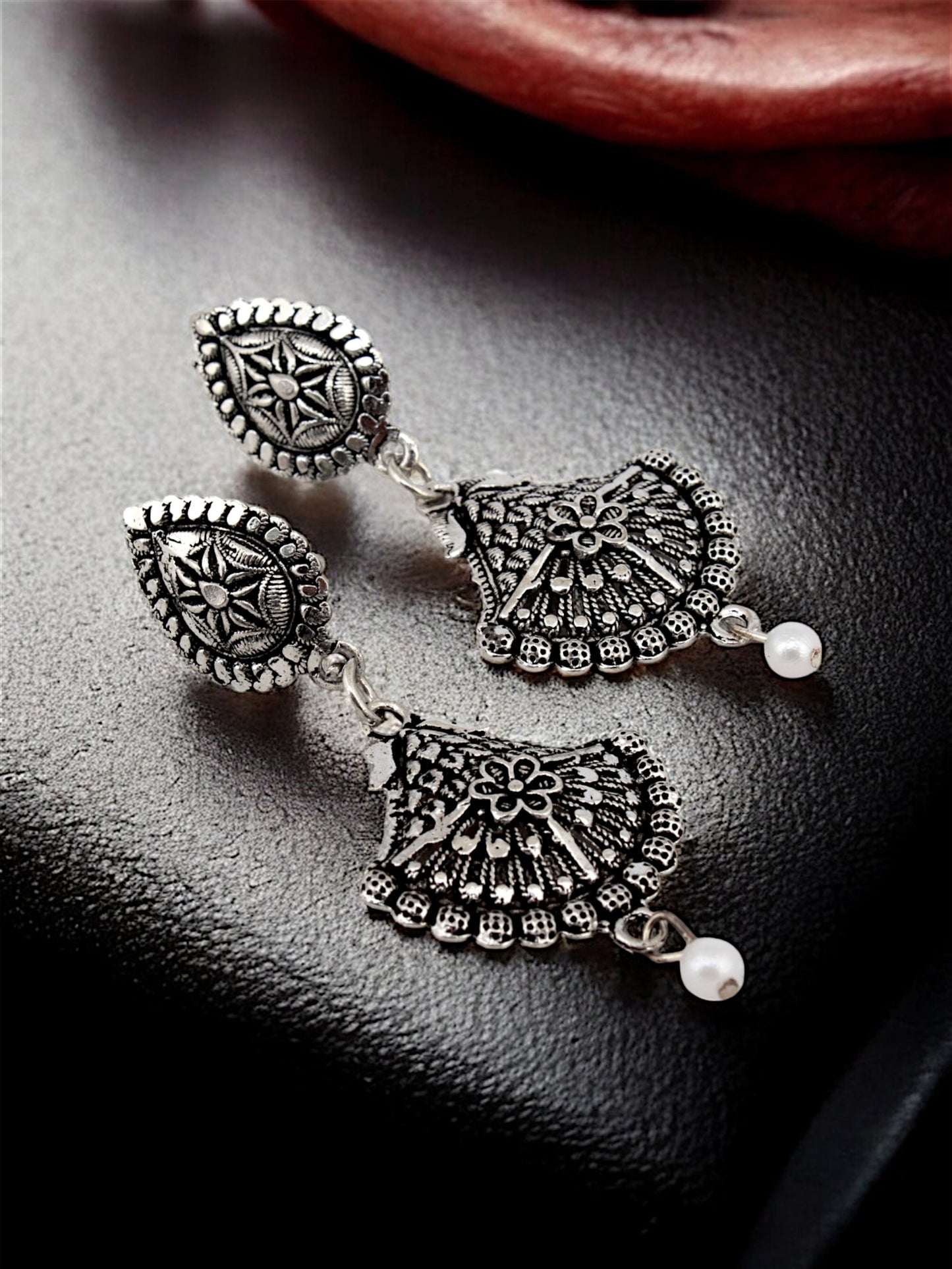 Trendy Oxidised Plating Locket Chain with Earrings Pendant Necklace Set (297-M7SO-2055)
