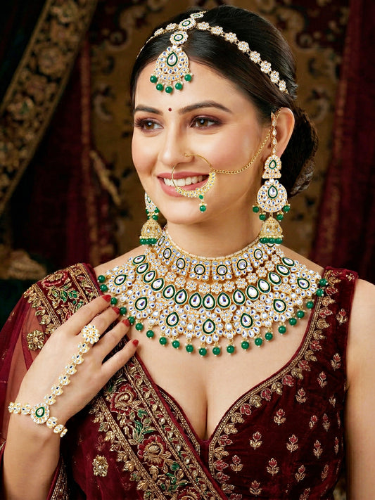 Bridal Kundan Green Heavy Choker Jewellery Set with Hathphool & Nath (2640-IZK-551-G)
