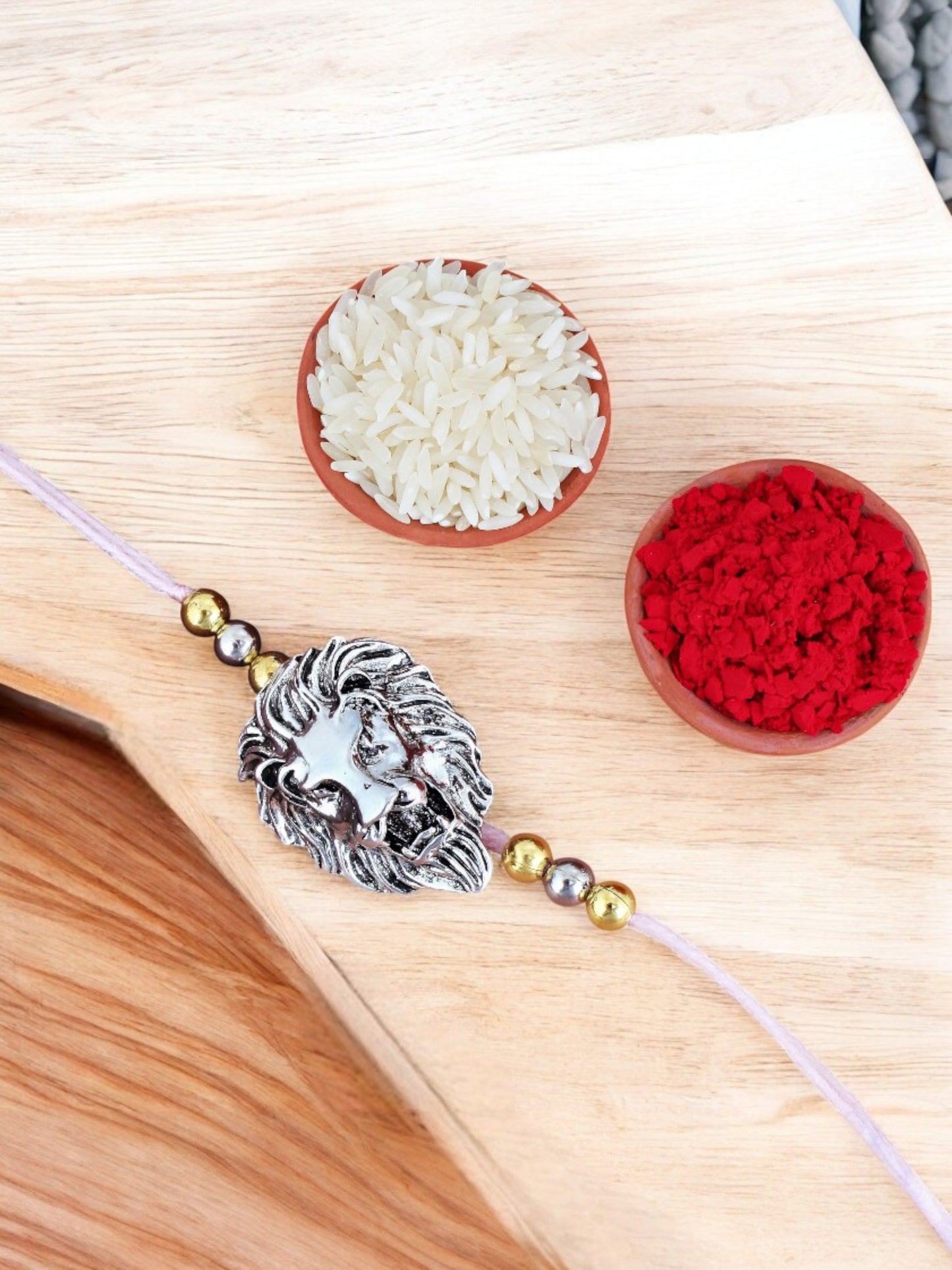 Lucky Jewellery Designer Oxidised Silver Rakhi - Rakshabandhan Lion Design Rakhee Bracelet for Brother/Bhaiya/Bhai/Bhabhi - Pack of 1 (140-CHR1-1175-S-1)