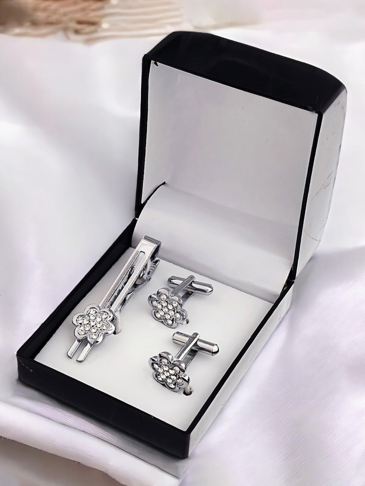 Lucky Jewellery Unique Men Jewelry Stone Silver Plated Floral Design Sleeve Formal Cuff Button Wedding Shirt Button, Suit, Blazer Cufflink with Matching Tie Pin Gift Set For Men (330-M4C5-CRA5566-W-S)