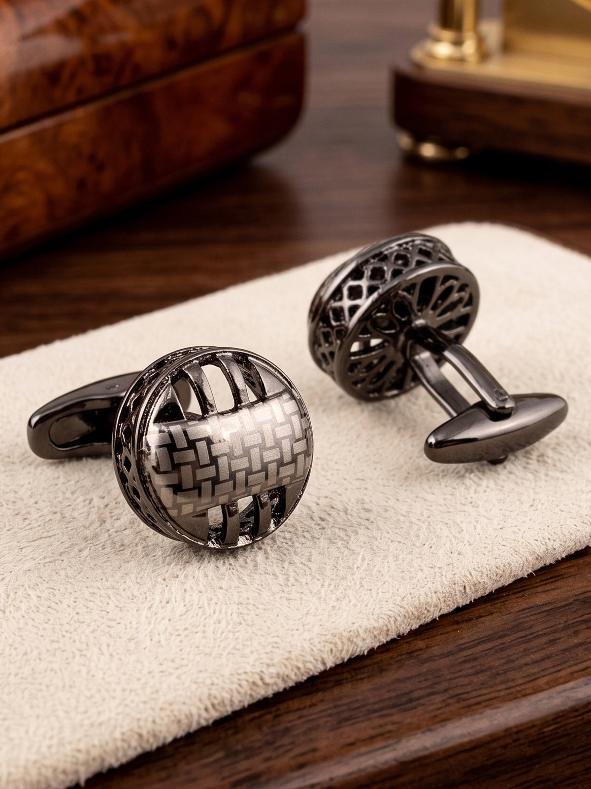 LUCKY JEWELLERY Unique Men Jewelry | Sleeve Button Formal Cuff Button | Wedding Shirt Button, Suit, Blazer Cufflinks Pair Set | Valentine Gift For Men (350-CHC4-1068B-S)