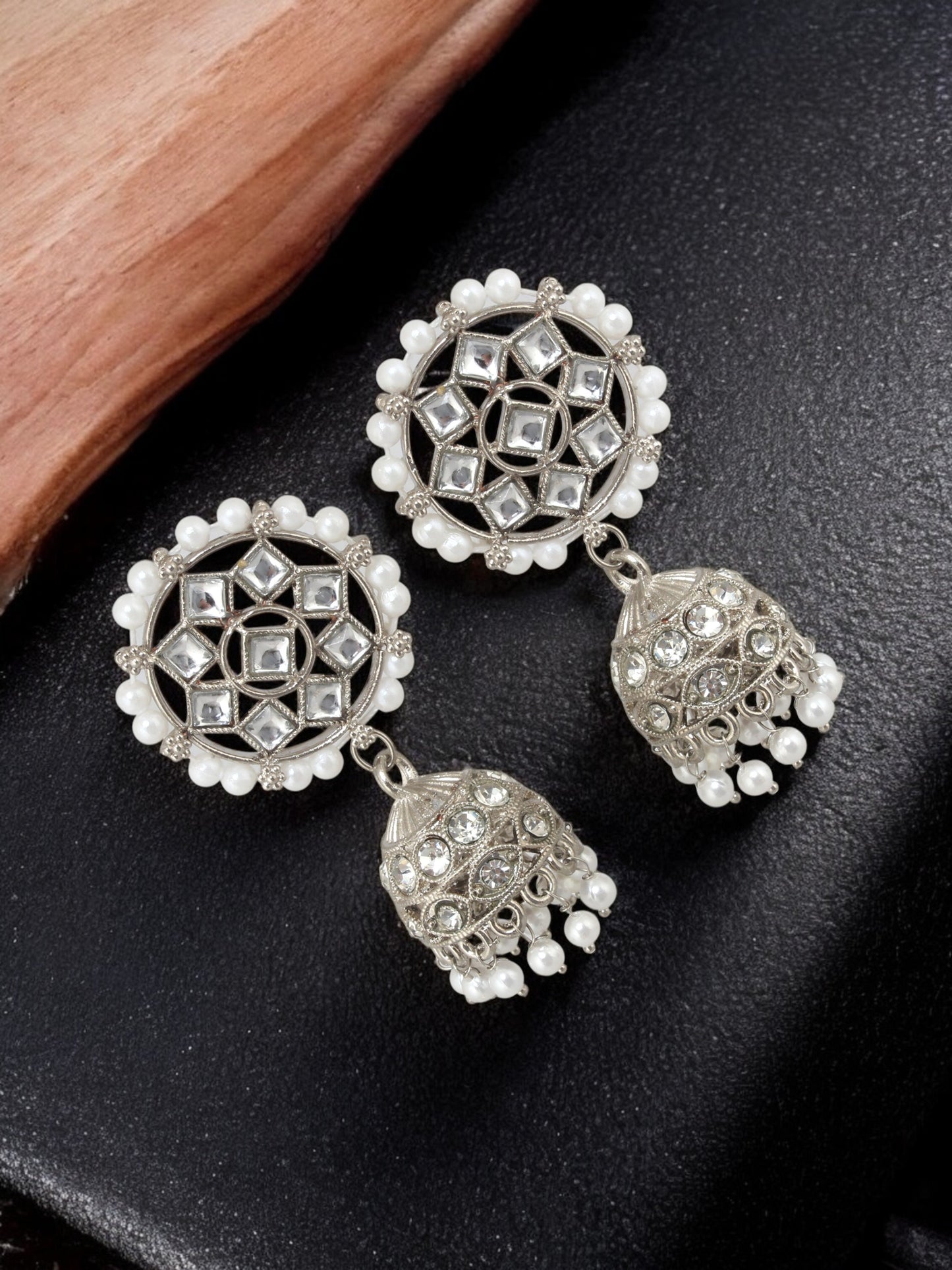 Trendy Silver Plated Kundan Beaded Choker Necklace Set (380-SSK-5120A-W-S)