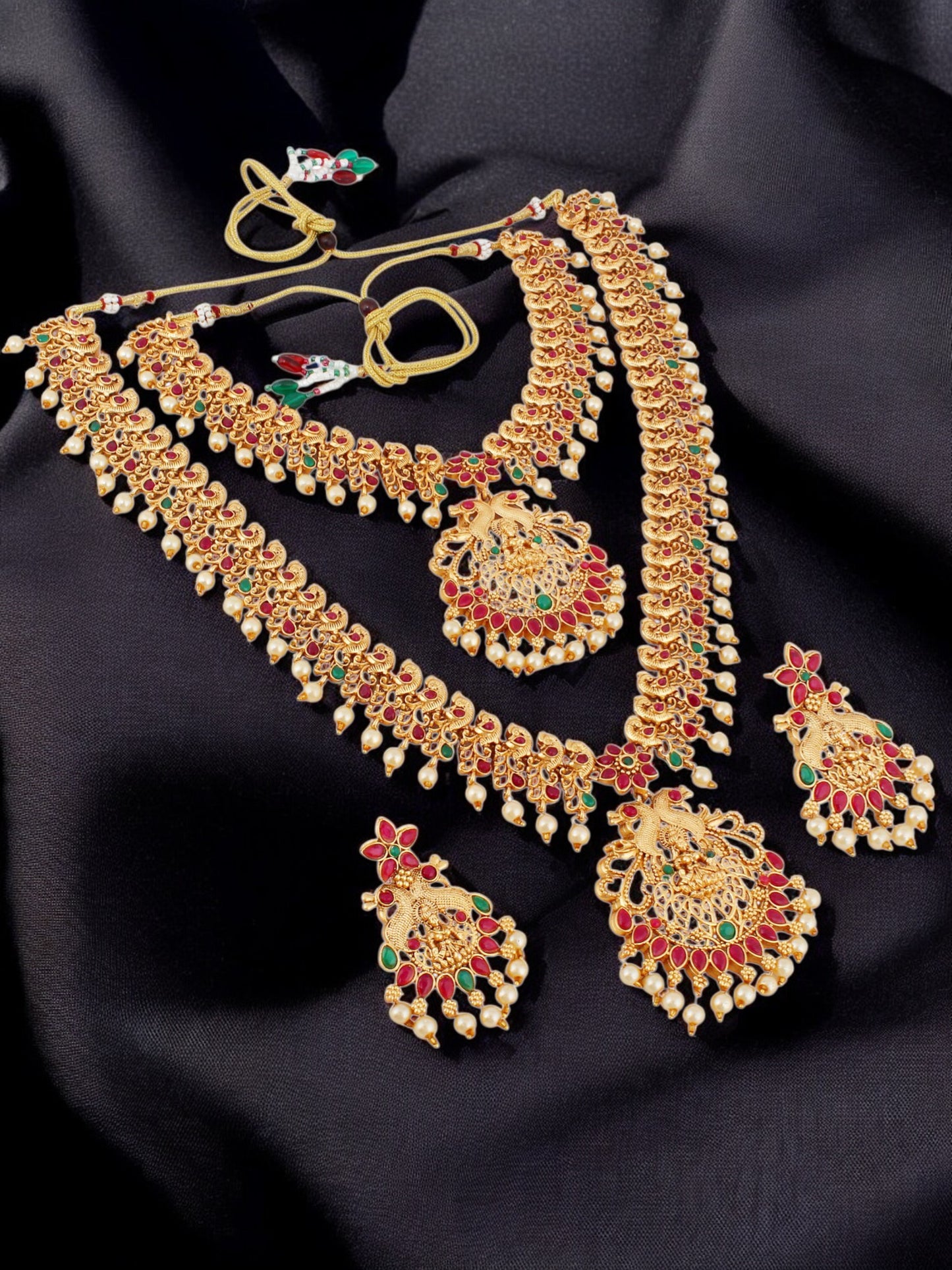 Traditional Temple Jewellery Goddess Lakshmi Design Necklace with Earrings