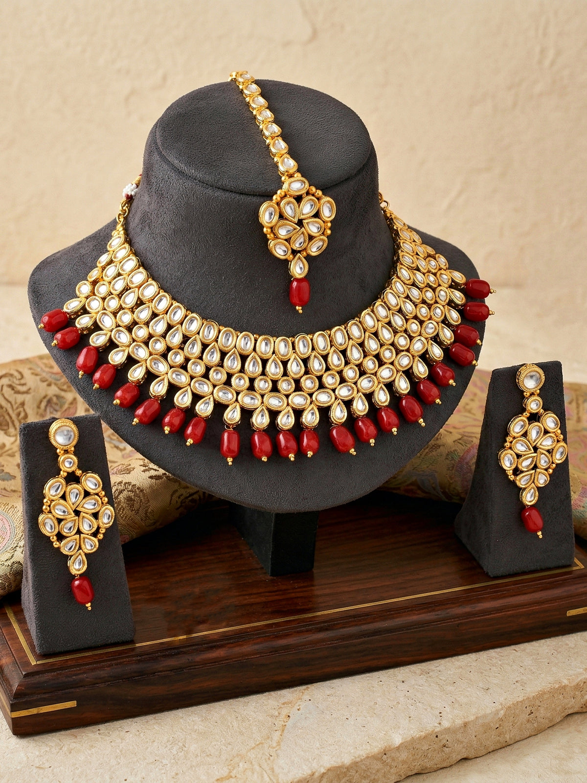 Handcrafted Kundan Maroon Beaded Choker Jewellery Set with Maang Tikka, 18K Gold Plated (842-B5SP-005-M)
