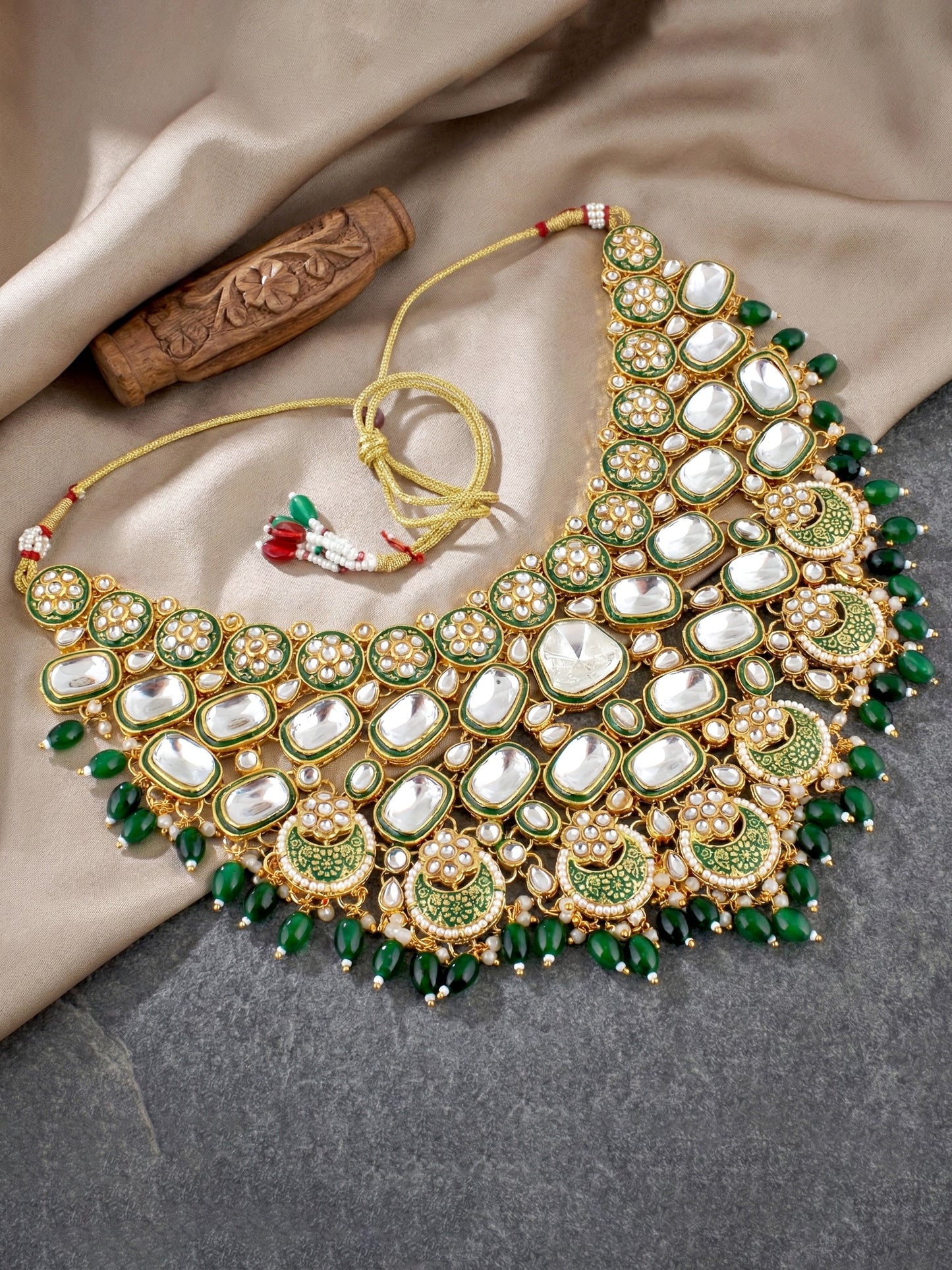 LUCKY JEWELLERY Gold Plated Kundan Green Beads Bridal Jewellery Set Traditional Designer  Statement Set (4554-IZS-0003-G)