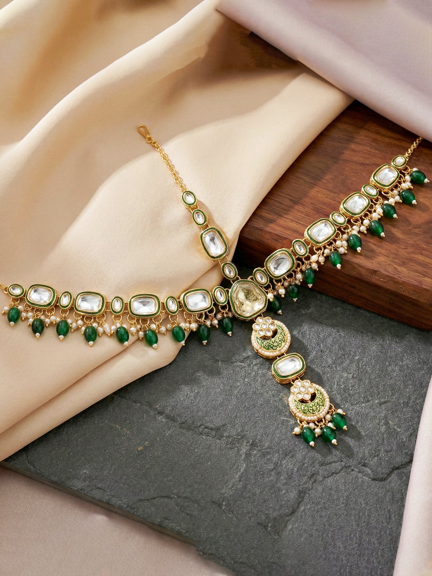 LUCKY JEWELLERY Gold Plated Kundan Green Beads Bridal Jewellery Set Traditional Designer  Statement Set (4554-IZS-0003-G)