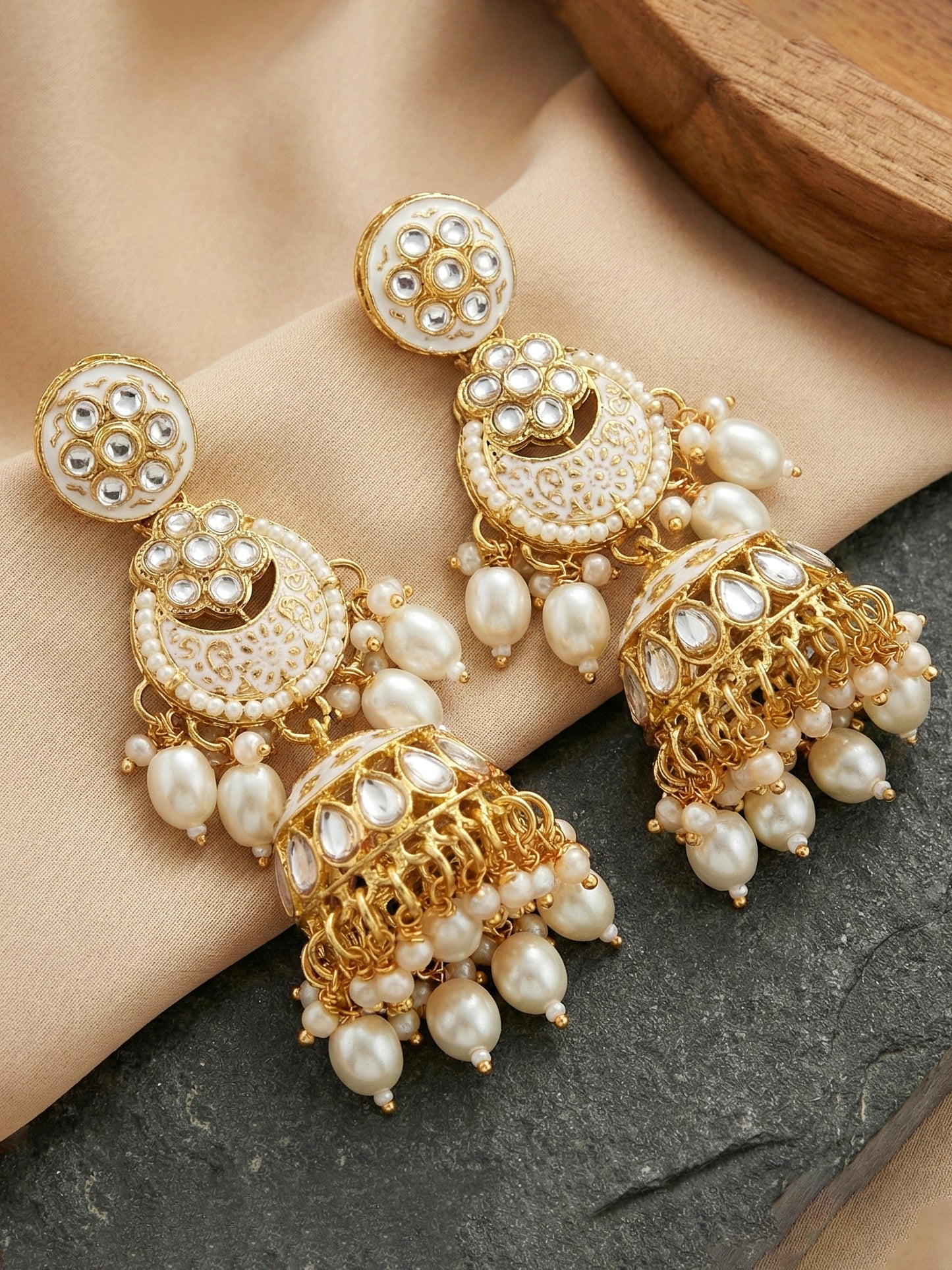 LUCKY JEWELLERY Gold Plated Kundan White Beads Bridal Jewellery Set Traditional Designer  Statement Set (4554-IZS-0003-W)