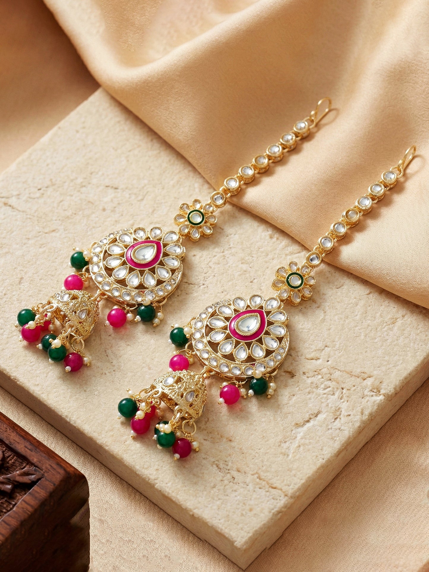 Bridal Kundan Red Green Multicolor Choker Jewellery Set with Hathphool & Nath (2541-IZK-554-RG)
