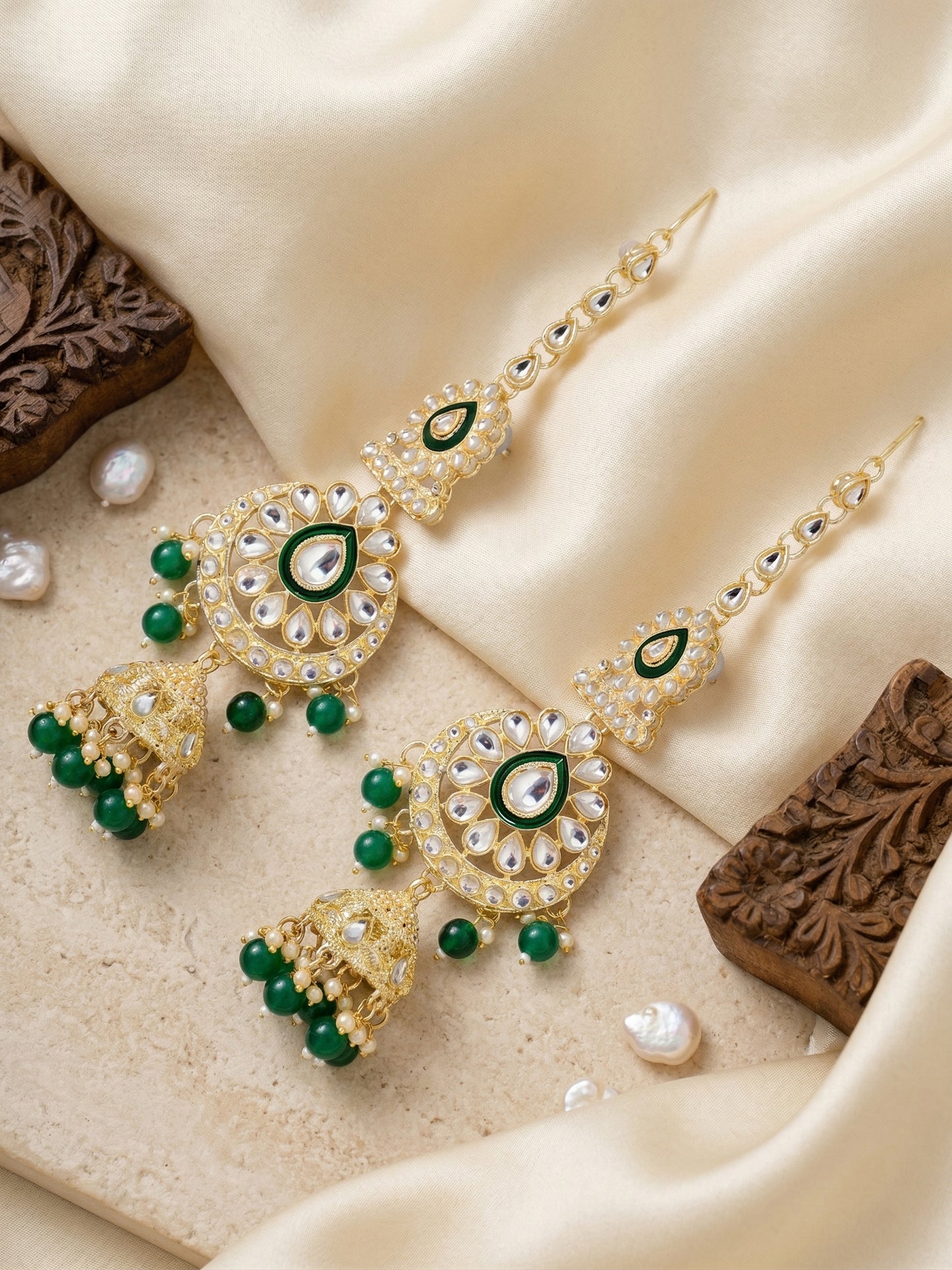 Bridal Kundan Green Heavy Choker Jewellery Set with Hathphool & Nath (2640-IZK-551-G)