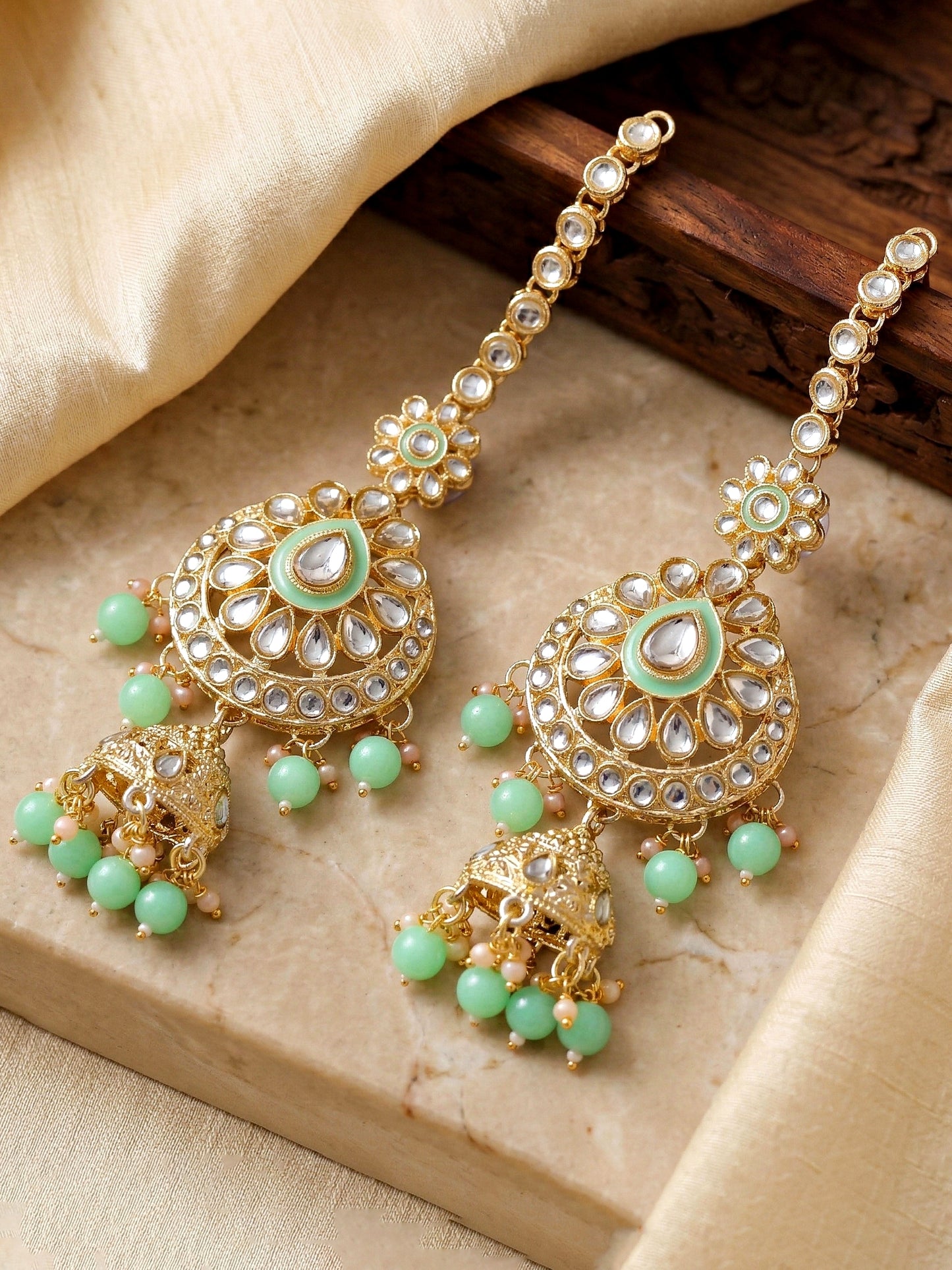 Bridal Kundan Mint Green Choker Jewellery Set with Hathphool & Nath (2541-IZK-554-MNT)