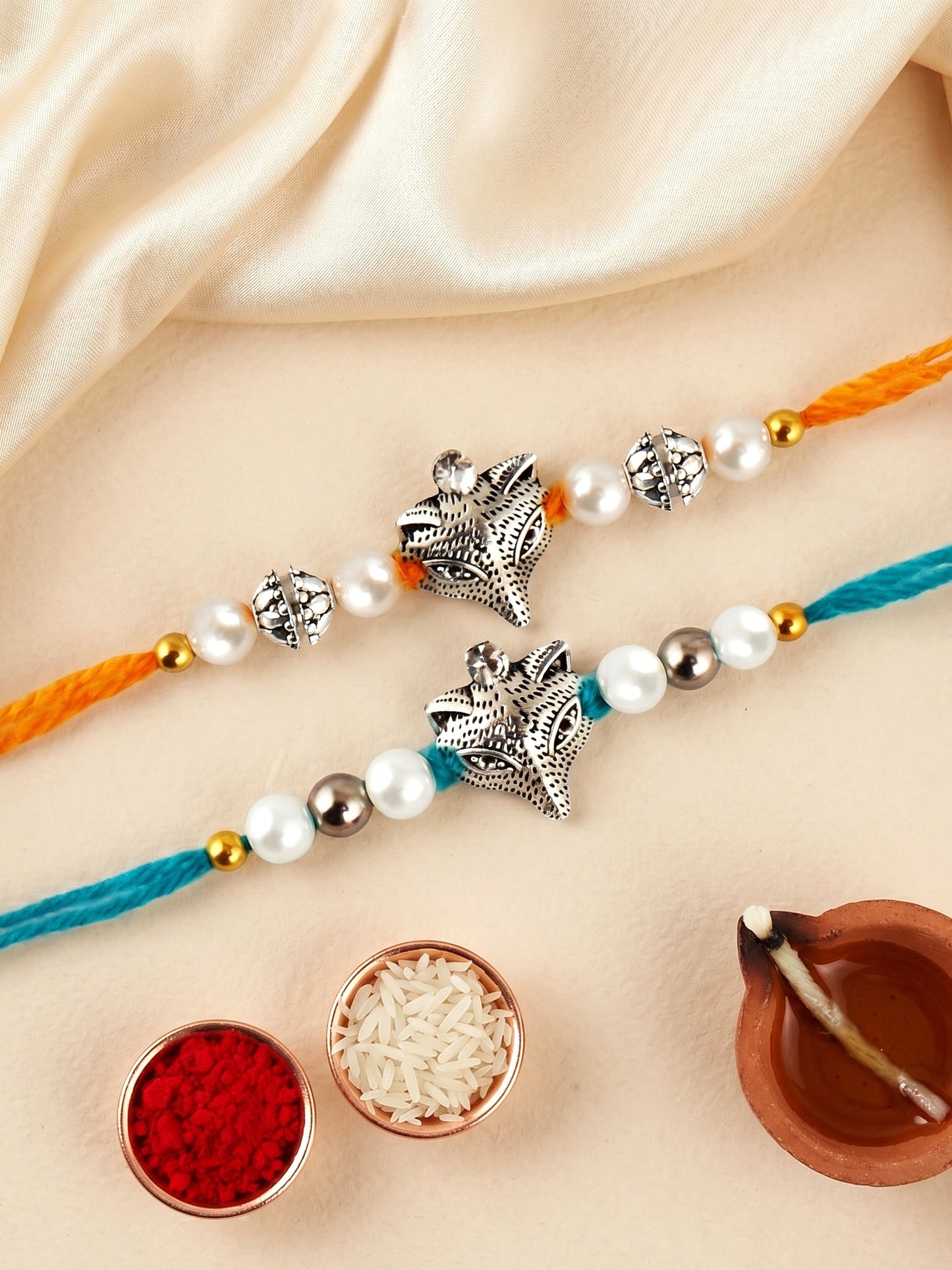 Set of 2 Oxidised Silver Fox Rakhi for Brother with White Beads, Roli Chawal & Card (70-JPR1-1955-2-2026)
