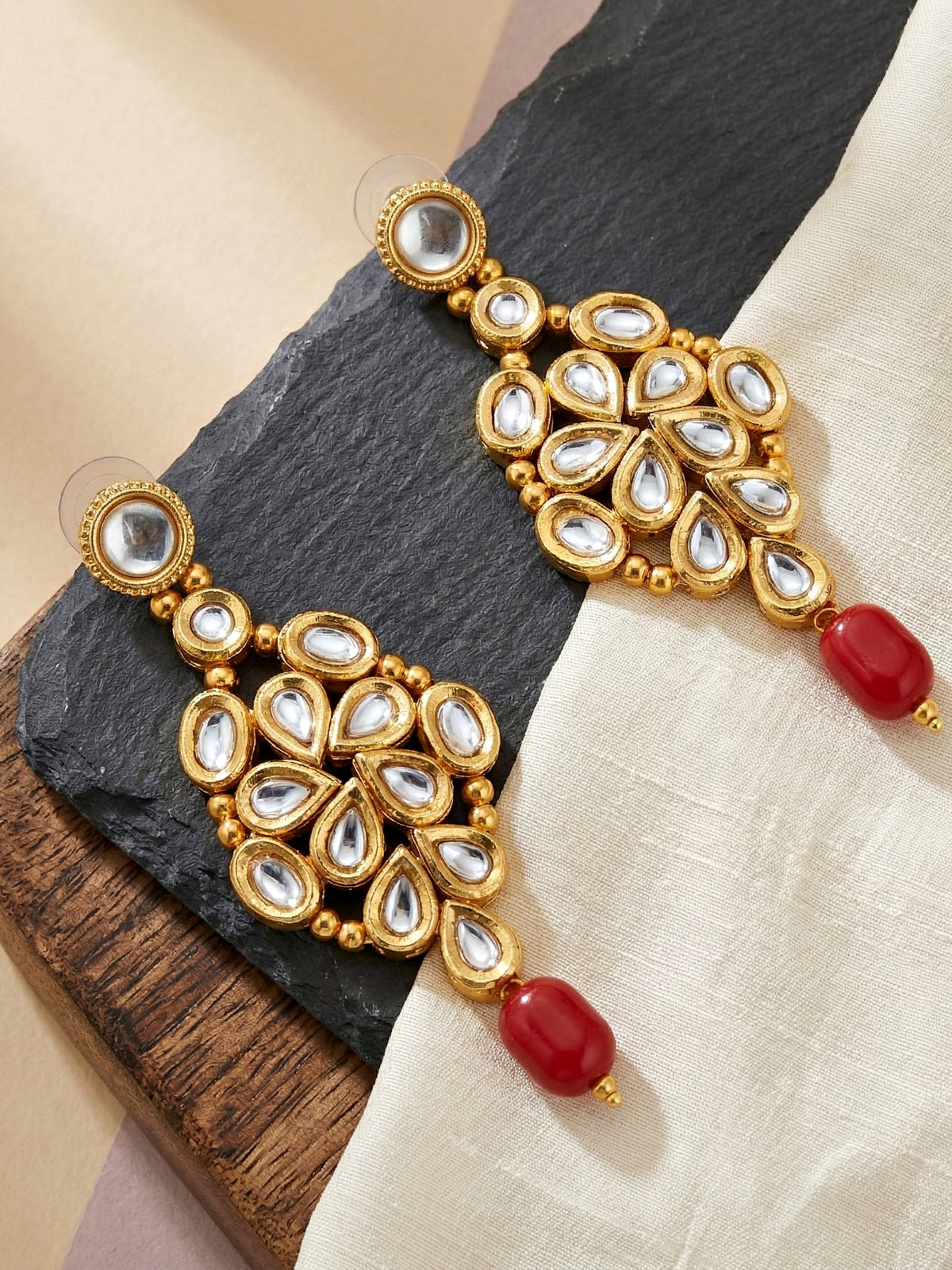 Handcrafted Kundan Maroon Beaded Choker Jewellery Set with Maang Tikka, 18K Gold Plated (842-B5SP-005-M)