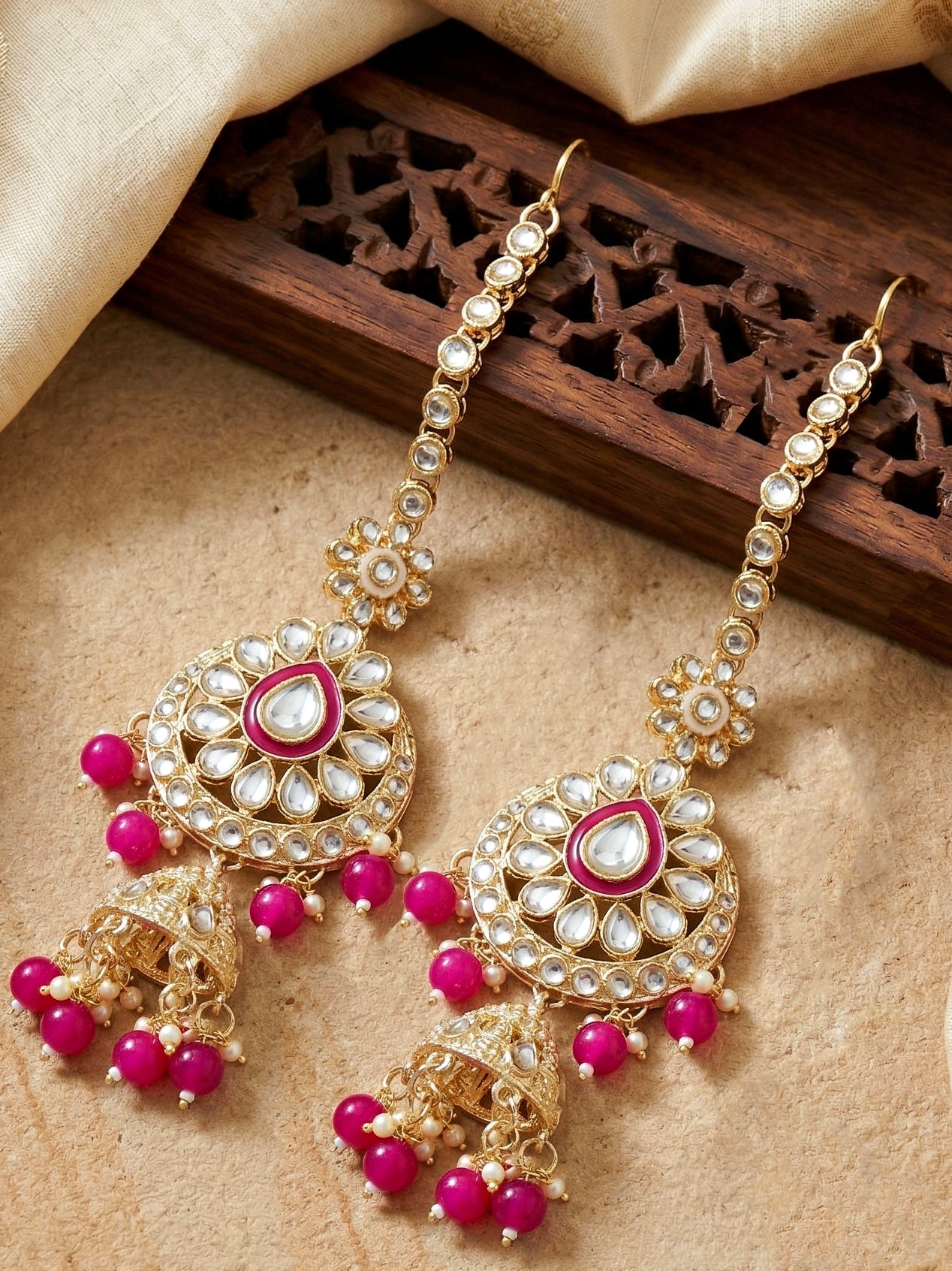 Bridal Kundan Red Choker Jewellery Set with Hathphool & Nath (2541-IZK-554-R)