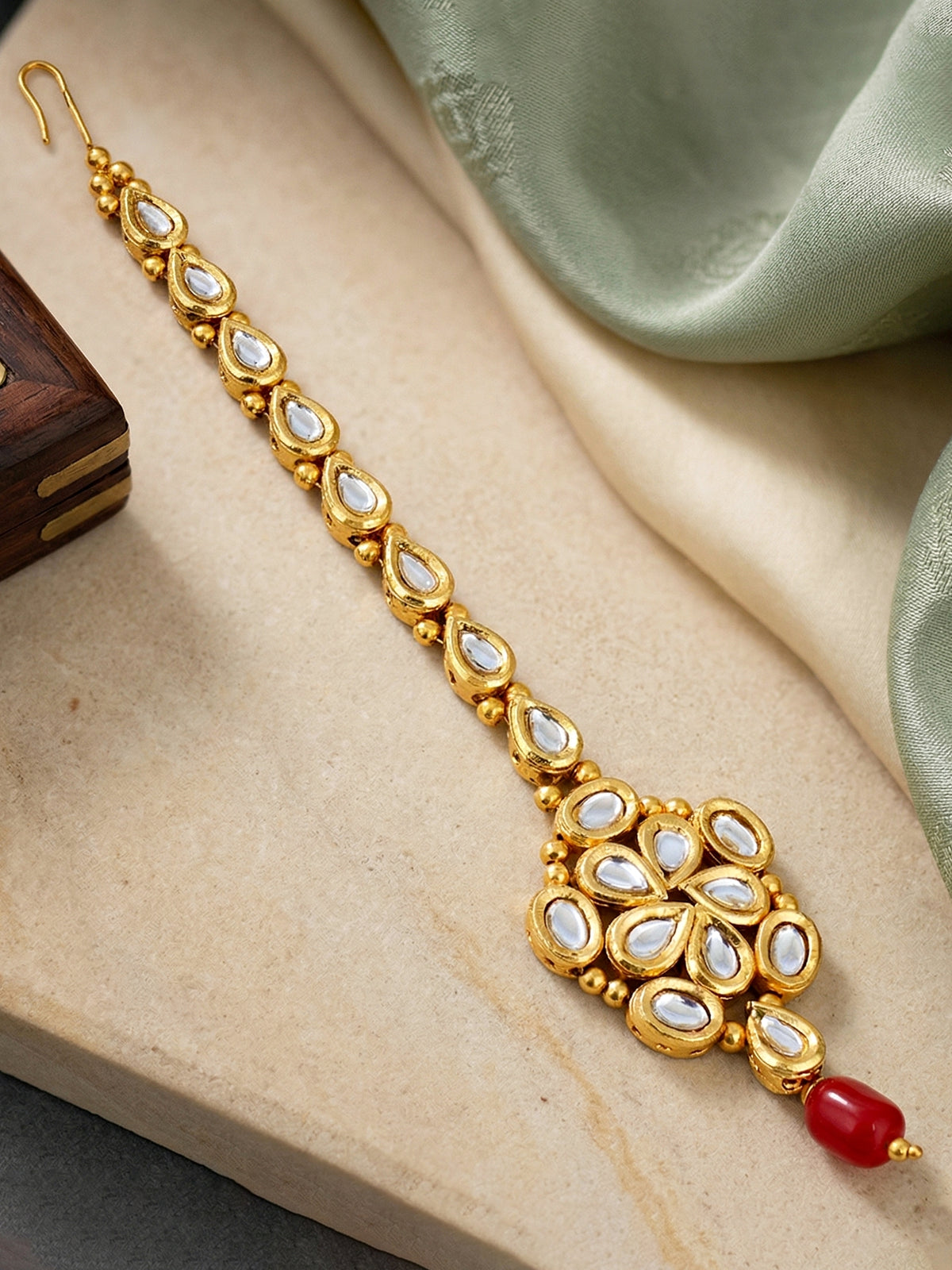Handcrafted Kundan Maroon Beaded Choker Jewellery Set with Maang Tikka, 18K Gold Plated (842-B5SP-005-M)