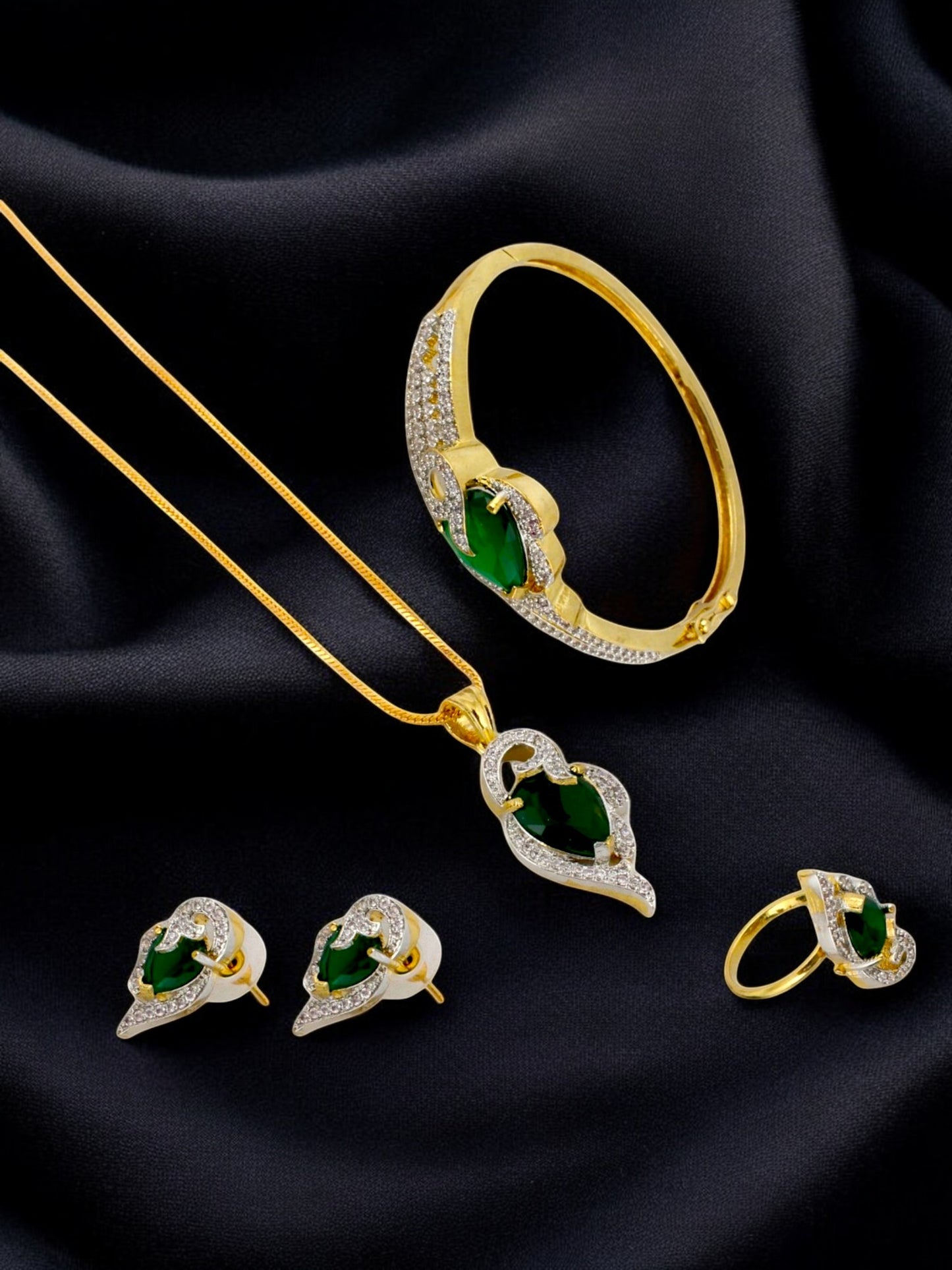 Trendy AD Stone Pendant Set Locket with Chain Combo Jewellery Valentine Gift for Wife (735-A5SA-1995-G)