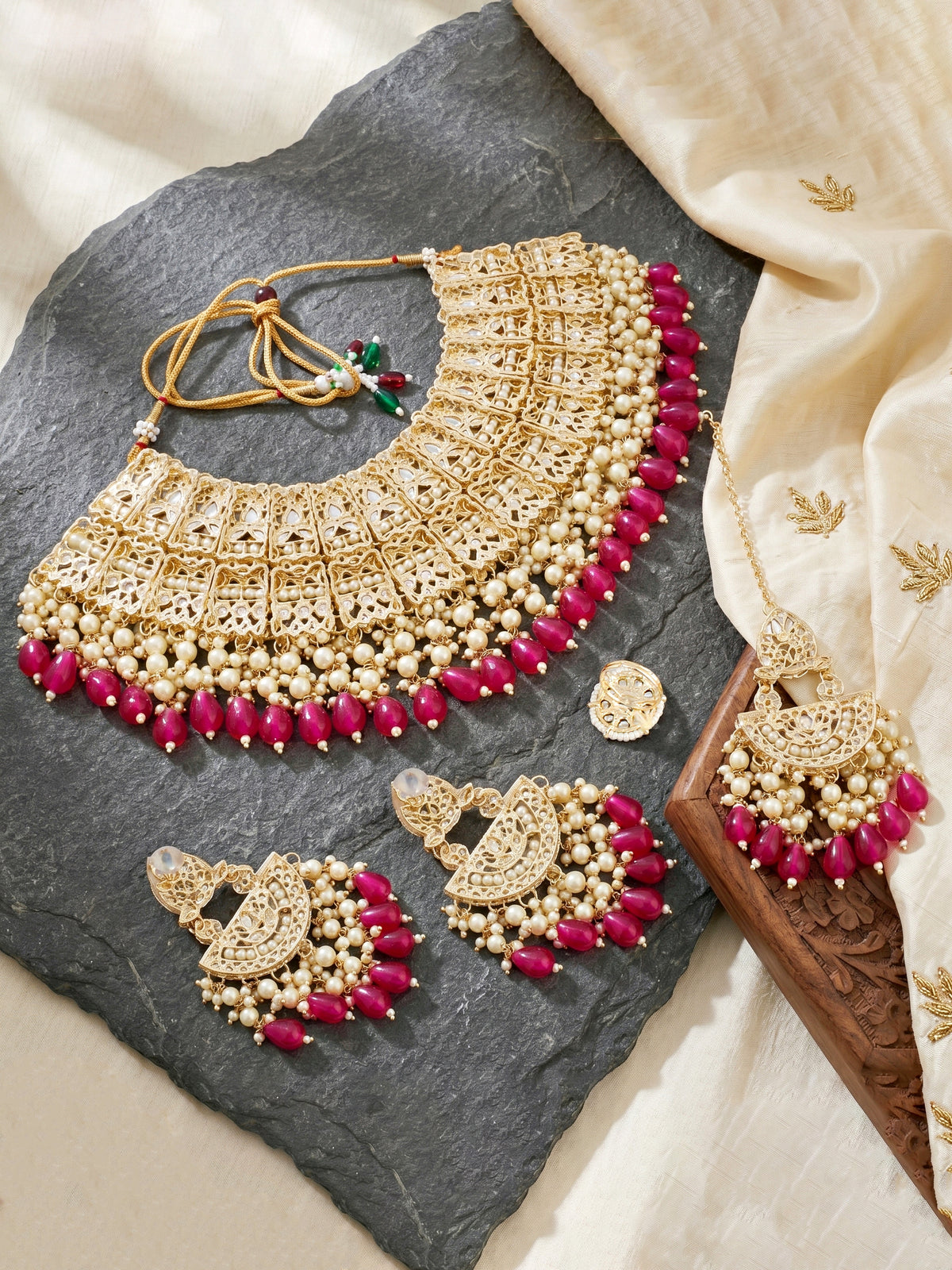 Gold Plated Kundan & Pearl Rani Pink Stone Bridal Choker Jewellery Set with Maang Tikka (1683-ISK-855-R)