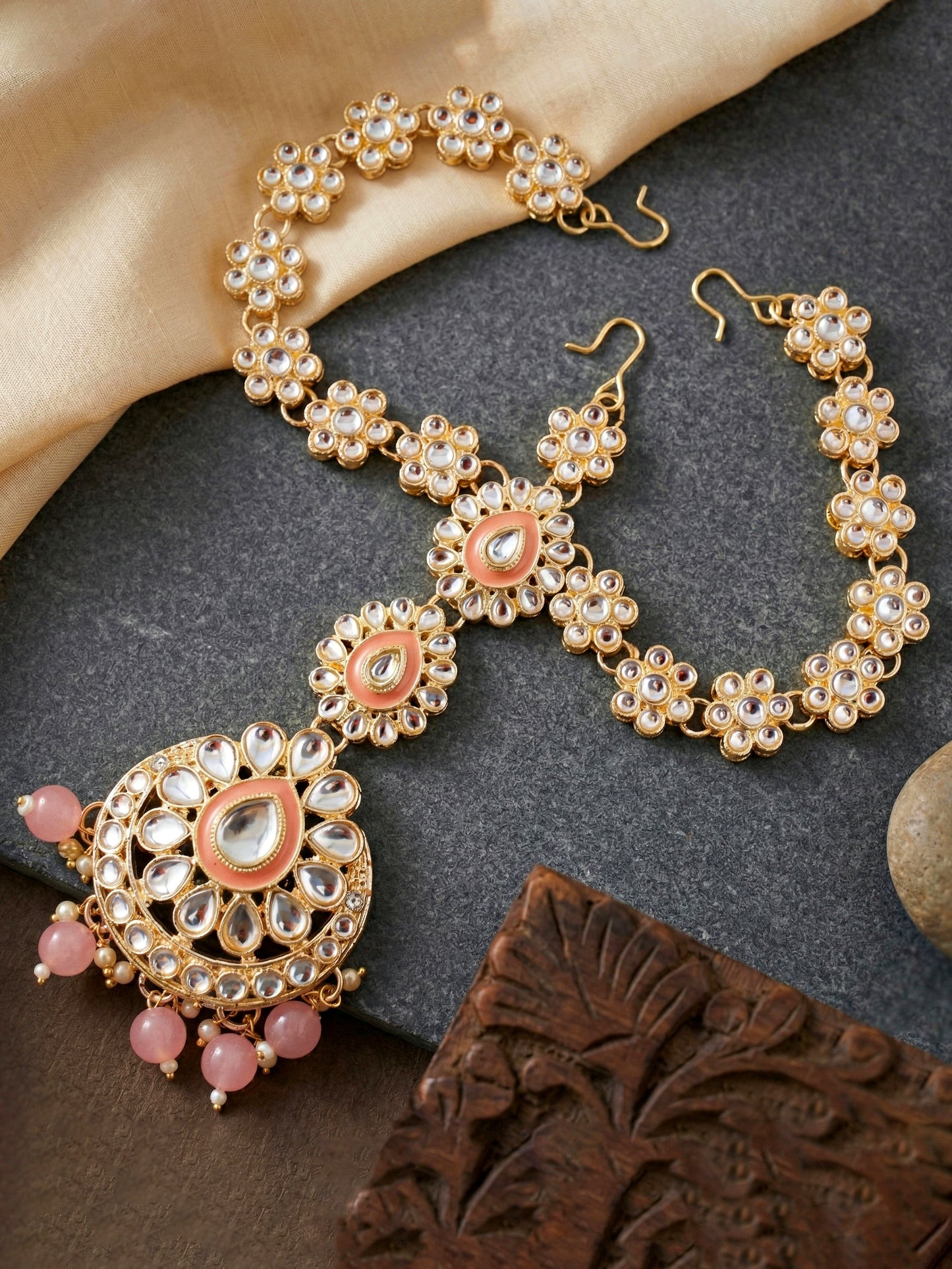 Bridal Kundan Pink Heavy Choker Jewellery Set with Hathphool & Nath (2640-IZK-551-PK)