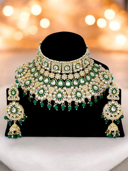 Bridal Kundan Green Heavy Choker Jewellery Set with Hathphool & Nath (2640-IZK-551-G)